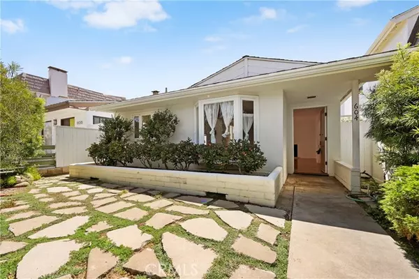 604 Marguerite Avenue, Corona Del Mar (newport Beach), CA 92625