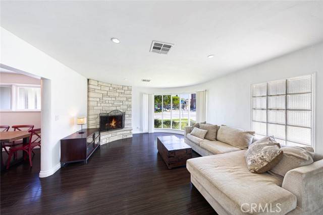 Orange, CA 92866,206 S Center Street