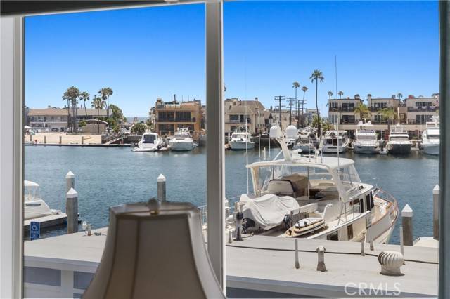 33 Channel Road, Newport Beach, CA 92663