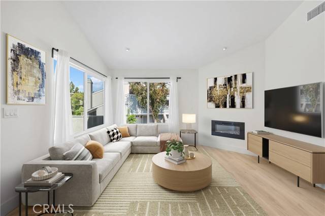 309 Deerfield #5, Irvine, CA 92606