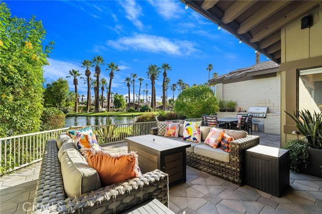314 Appaloosa Way, Palm Desert, CA 92211
