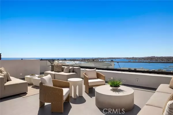 Corona Del Mar (newport Beach), CA 92625,220 Carnation Ave.