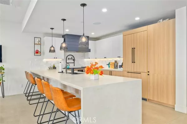 Newport Beach, CA 92661,502 E Balboa Boulevard