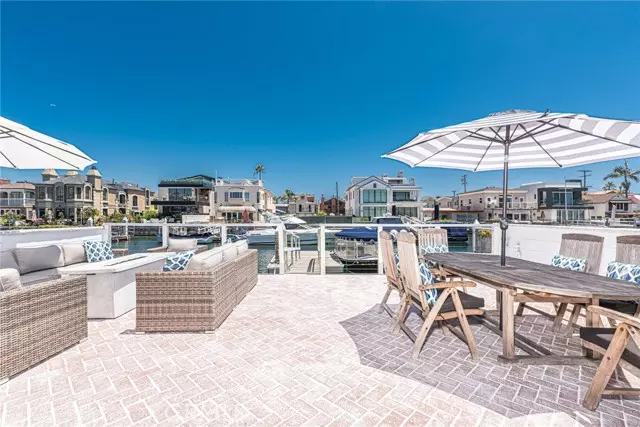 Newport Beach, CA 92663,3717 Channel Place