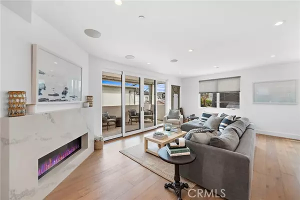 304 Iris Avenue, Corona Del Mar (newport Beach), CA 92625