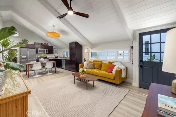 Newport Beach, CA 93663,250 62nd Street