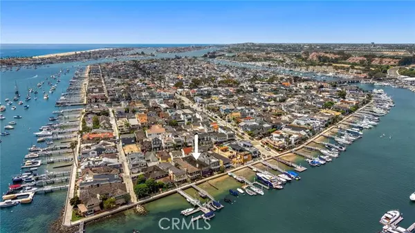 Newport Beach, CA 92662,117 E Bay Front
