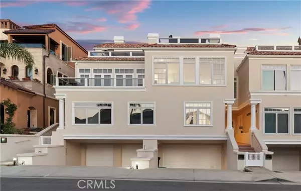 302 Carnation Avenue, Corona Del Mar (newport Beach), CA 92625