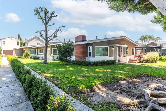 Newport Beach, CA 92663,1700 Clay Street #1704