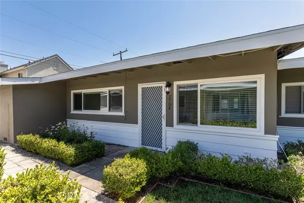 Newport Beach, CA 92663,1700 Clay Street #1704