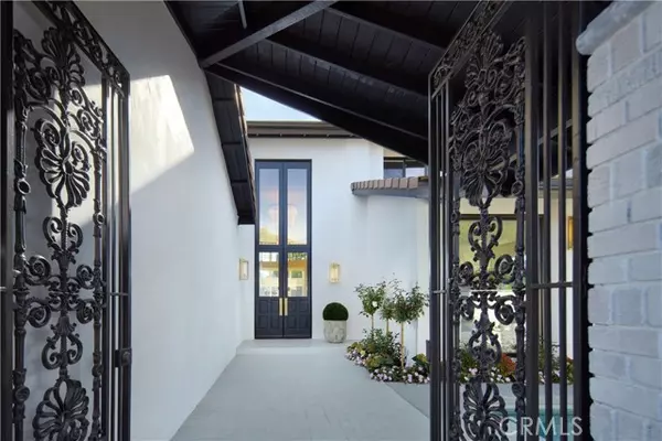 Newport Beach, CA 92660,1 Rue Du Parc