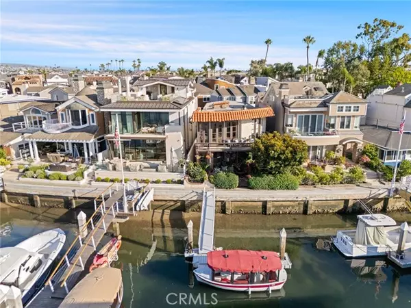 Newport Beach, CA 92662,115 N Bay Front