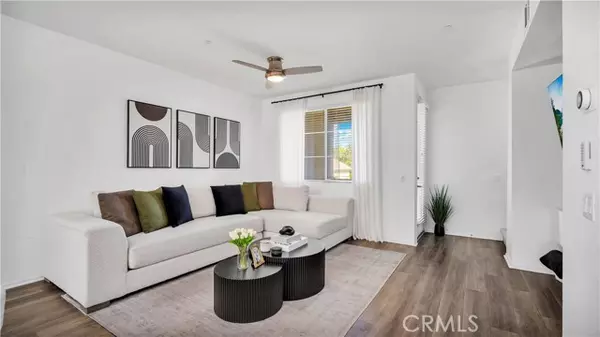 Corona, CA 92878,1017 Savi Drive #103