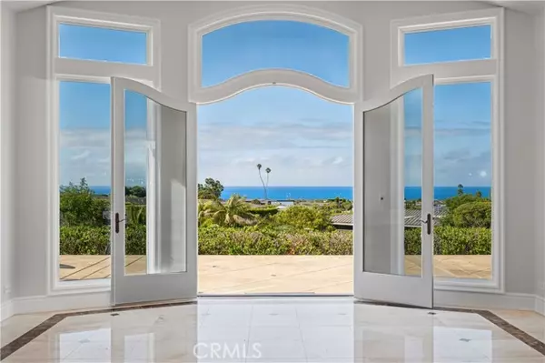 Corona Del Mar (newport Beach), CA 92625,4627 Surrey Drive