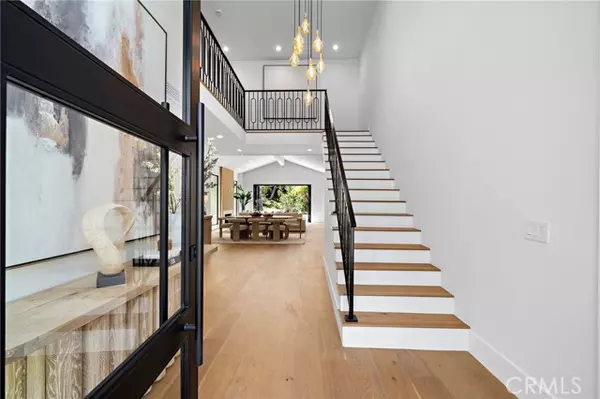 Newport Beach, CA 92660,25 Rue Grand Vallee