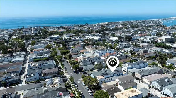 Corona Del Mar (newport Beach), CA 92625,603 Larkspur Ave.