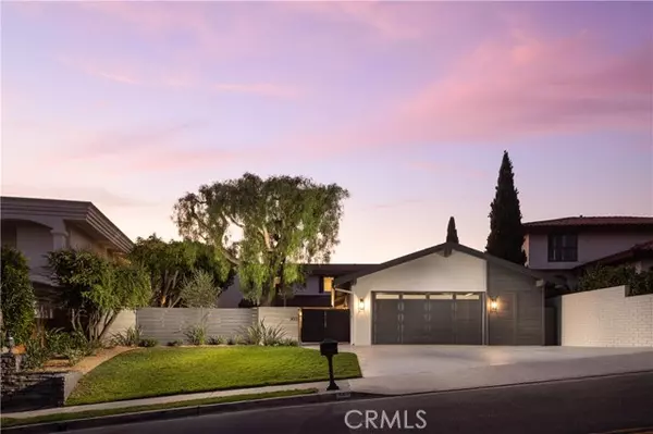 San Clemente, CA 92672,303 E Avenida Cordoba