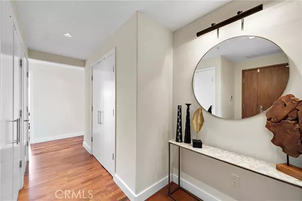 Irvine, CA 92612,3141 Michelson Drive #1607