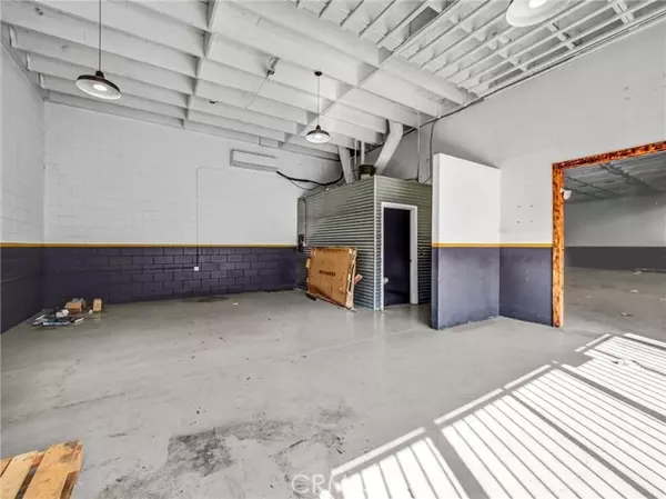 Pomona, CA 91766,937 W Mission Boulevard