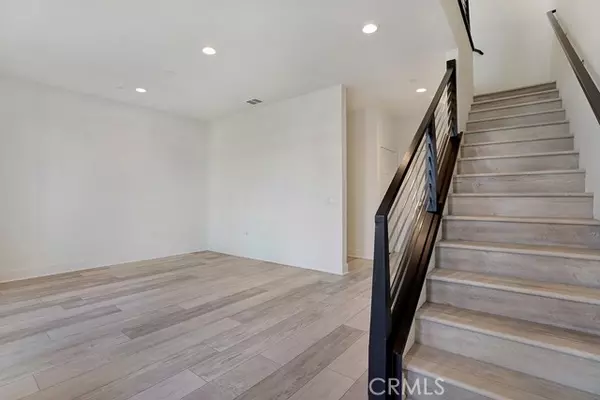 Costa Mesa, CA 92627,683 W 17th Street