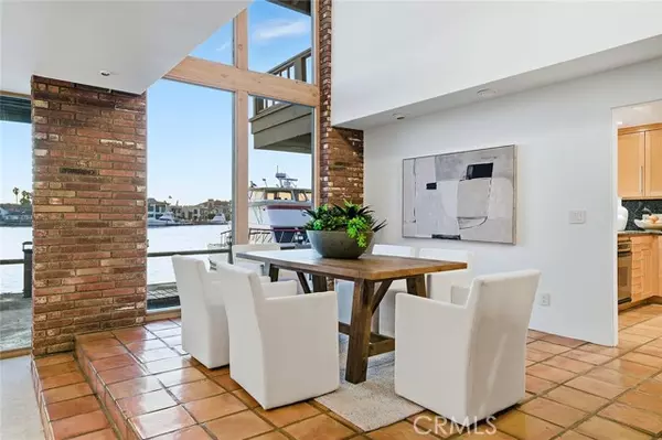 Huntington Beach, CA 92649,16611 Carousel Lane