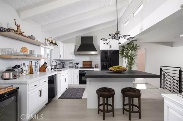 Corona Del Mar (newport Beach), CA 92625,2520 Seaview Avenue