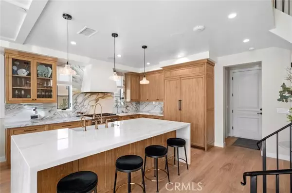 Newport Beach, CA 92661,318 Coronado Street