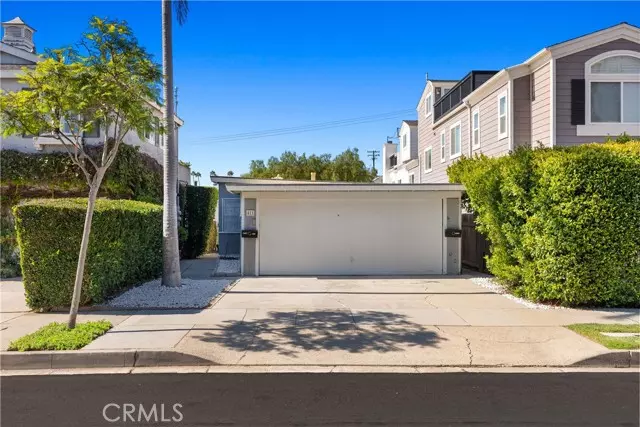 Corona Del Mar (newport Beach), CA 92625,411 Jasmine Avenue
