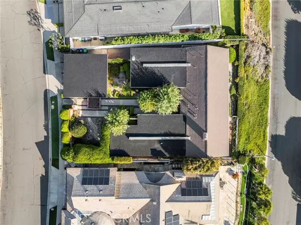 Corona Del Mar (newport Beach), CA 92625,2915 Pebble Drive