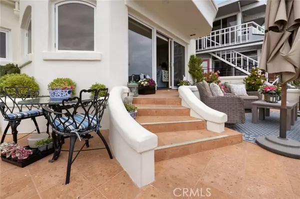 Newport Beach, CA 92662,300 S South BayFront