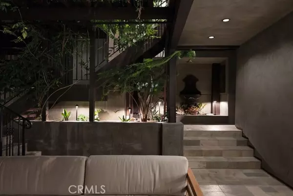 Corona Del Mar (newport Beach), CA 92625,2204 Waterfront Drive