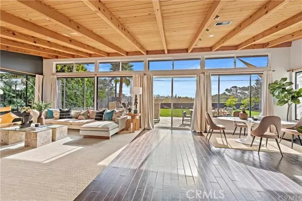 1003 Grove Place, Costa Mesa, CA 92627