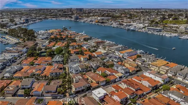 Newport Beach, CA 92663,211 Via Dijon