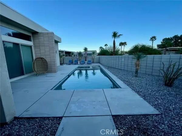 1126 Lucent Court, Palm Springs, CA 92262