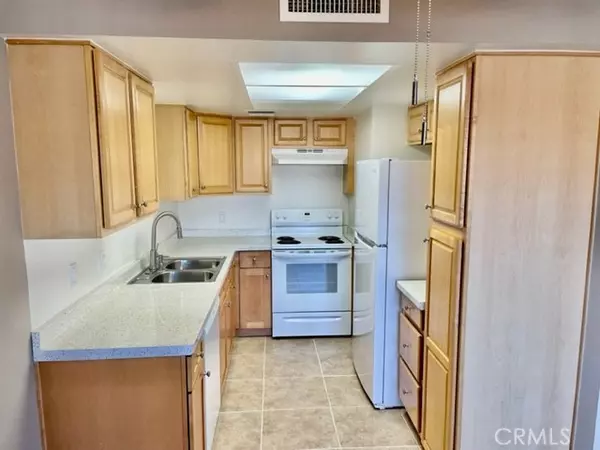 La Quinta, CA 92234,51085 Eisenhower #C