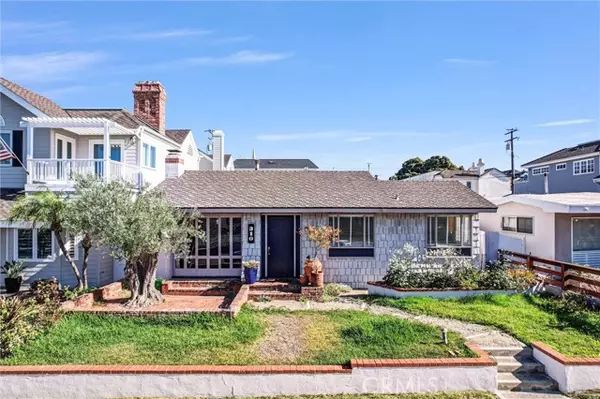 Corona Del Mar (newport Beach), CA 92625,310 Marigold