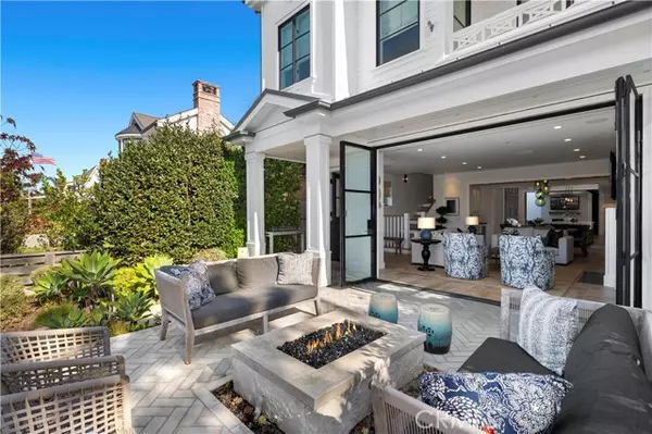 Corona Del Mar (newport Beach), CA 92625,302 Orchid Avenue