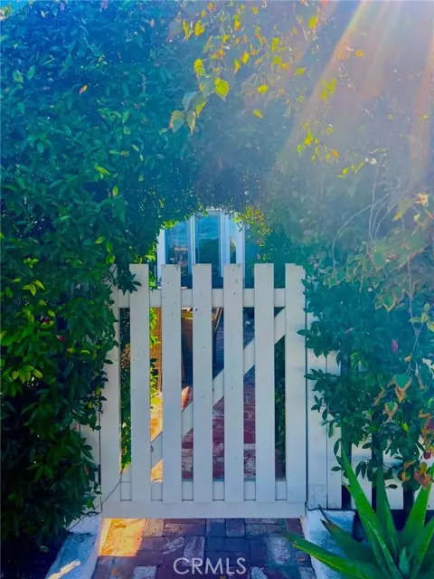 Newport Beach, CA 92660,53 Saratoga