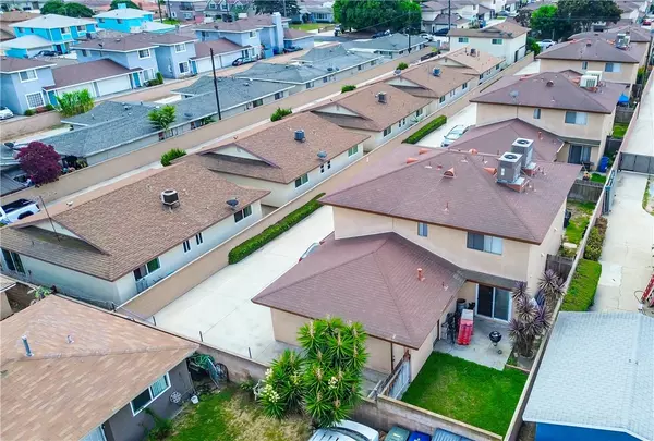 Bellflower, CA 90706,9513 Cedar St