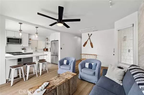 Newport Beach, CA 92663,207 40th Street