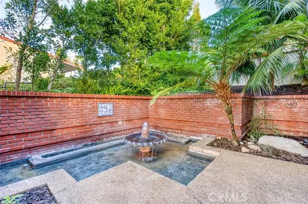 Newport Beach, CA 92660,2134 Vista Entrada