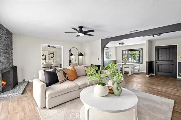 Tustin, CA 92705,11891 Gladstone Drive