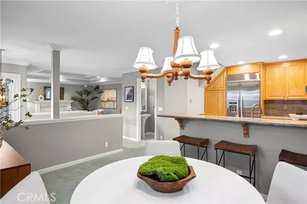 Corona Del Mar (newport Beach), CA 92625,501 Poppy