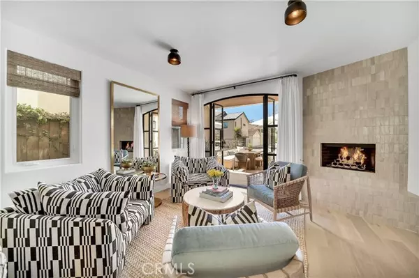 Corona Del Mar (newport Beach), CA 92625,412 Acacia Avenue