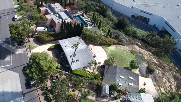 Newport Beach, CA 92663,2953 Cliff Drive