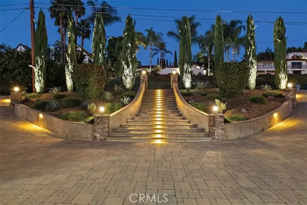 Tustin, CA 92705,1542 La Loma