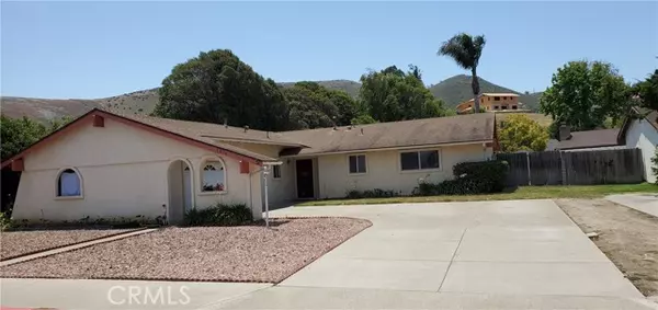 1216 E Cypress Avenue, Lompoc, CA 93436