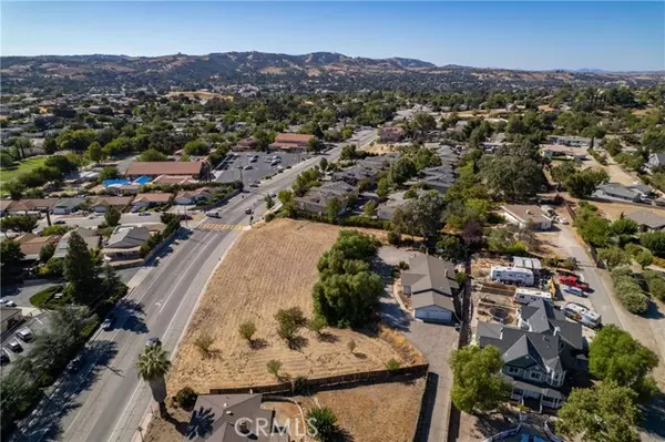 Paso Robles, CA 93446,845 Creston Road