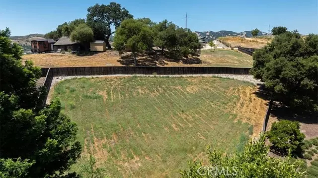 609 Navajo Avenue, Paso Robles, CA 93446