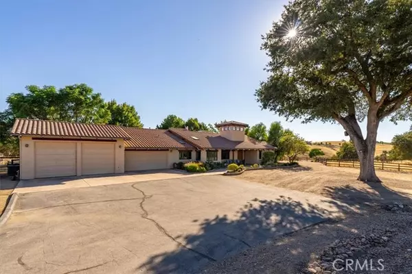 Paso Robles, CA 93446,5745 Iron Gate Road